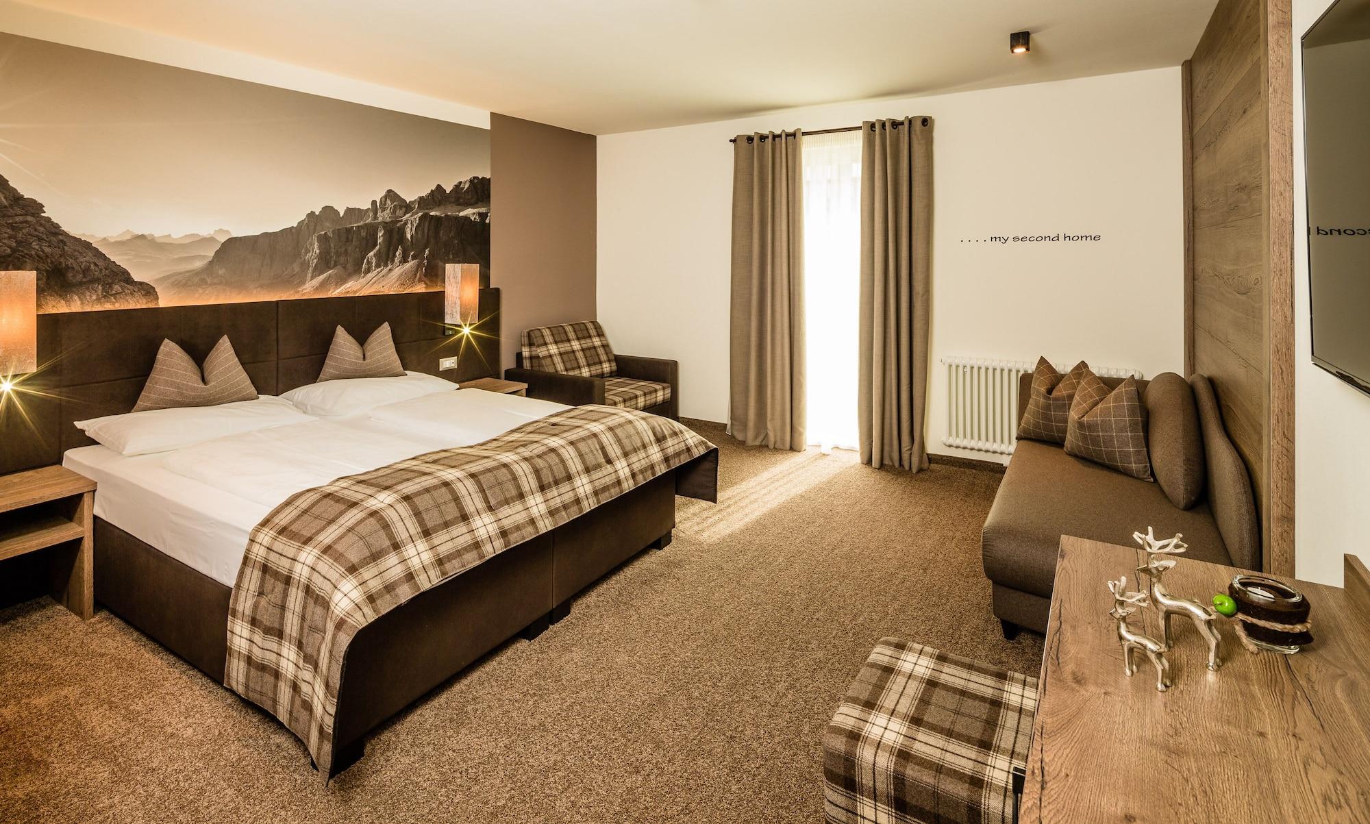 Hotel Touring Dolomites Santa Cristina Val Gardena المظهر الخارجي الصورة