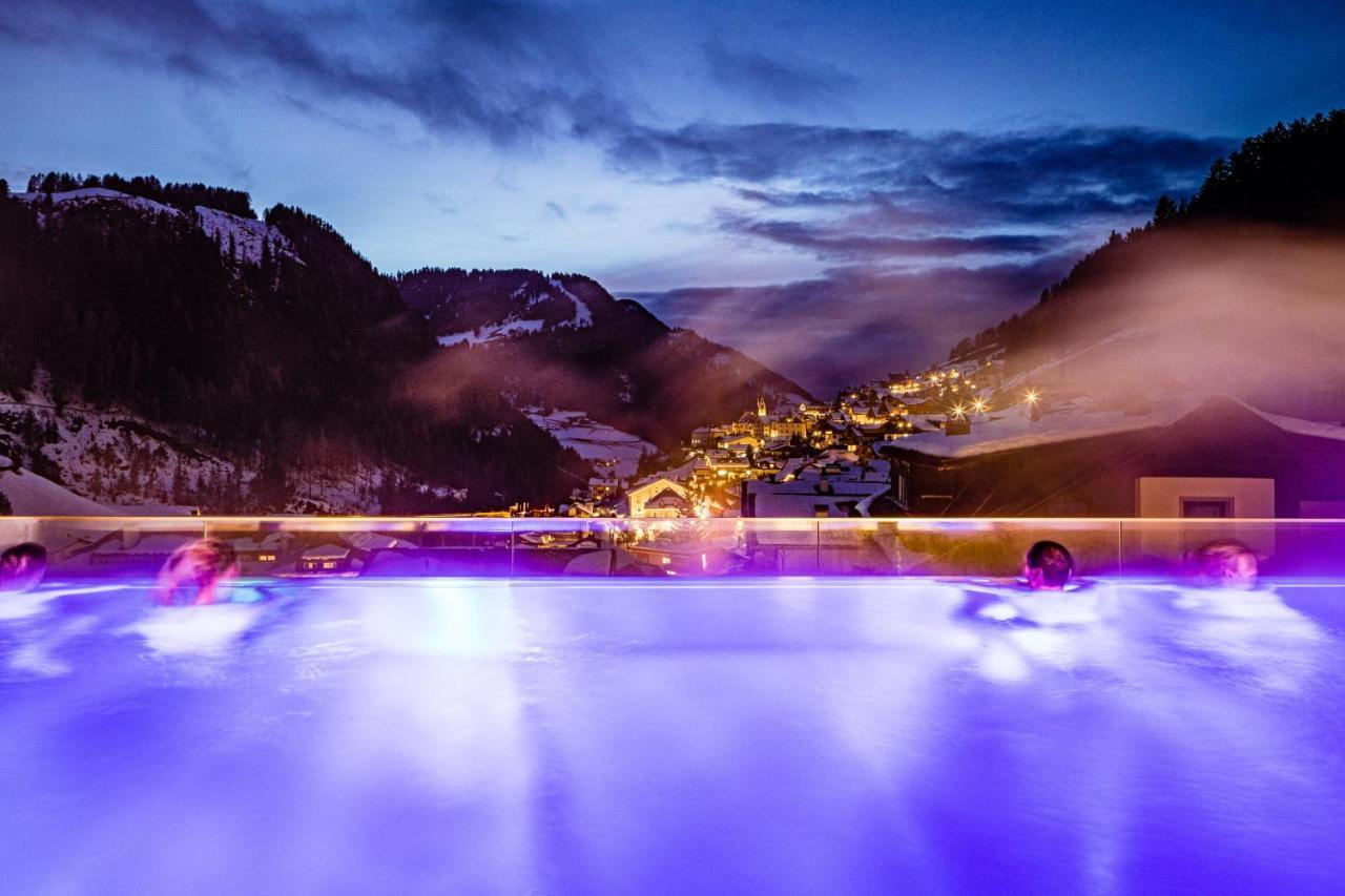 Hotel Touring Dolomites Santa Cristina Val Gardena المظهر الخارجي الصورة