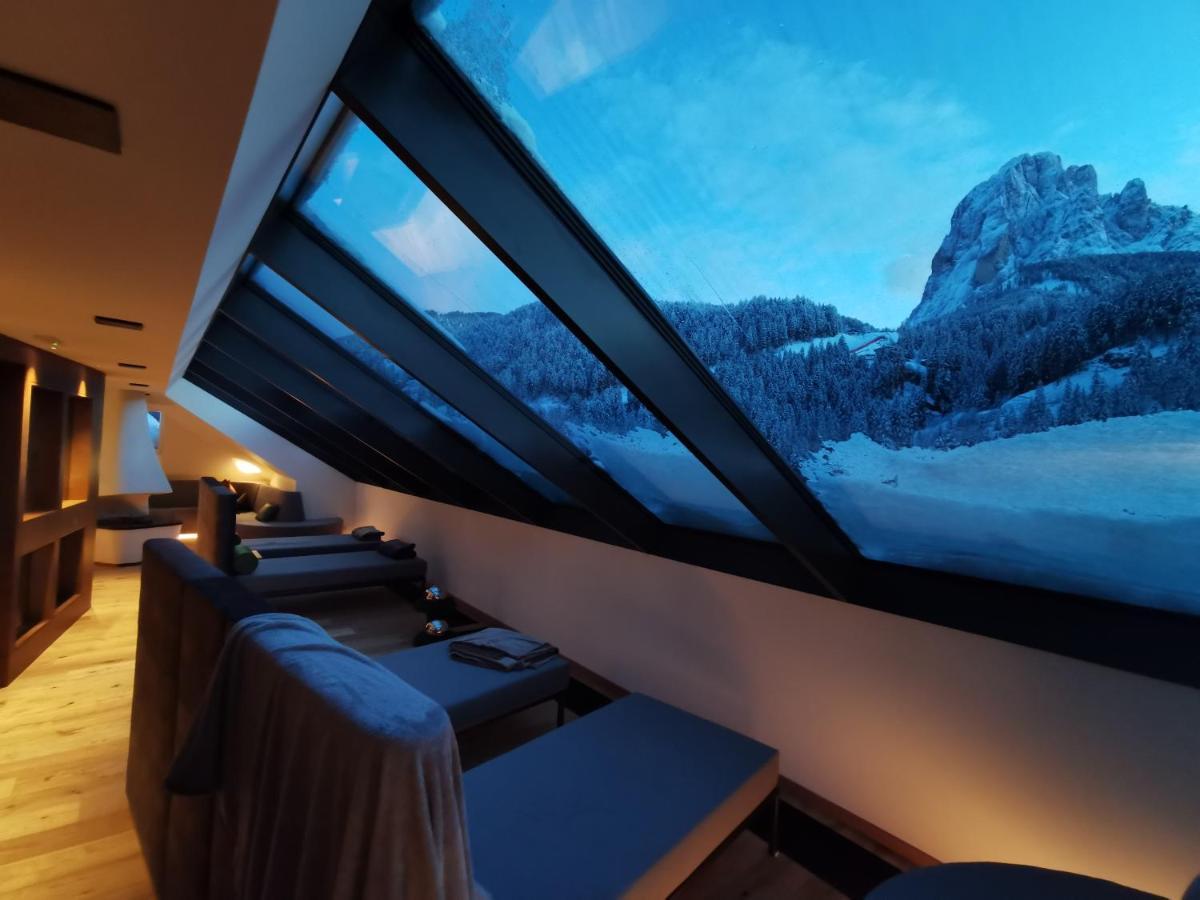 Hotel Touring Dolomites Santa Cristina Val Gardena المظهر الخارجي الصورة