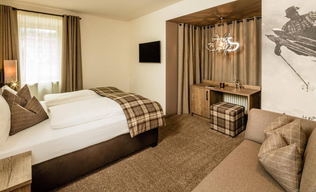Hotel Touring Dolomites Santa Cristina Val Gardena المظهر الخارجي الصورة