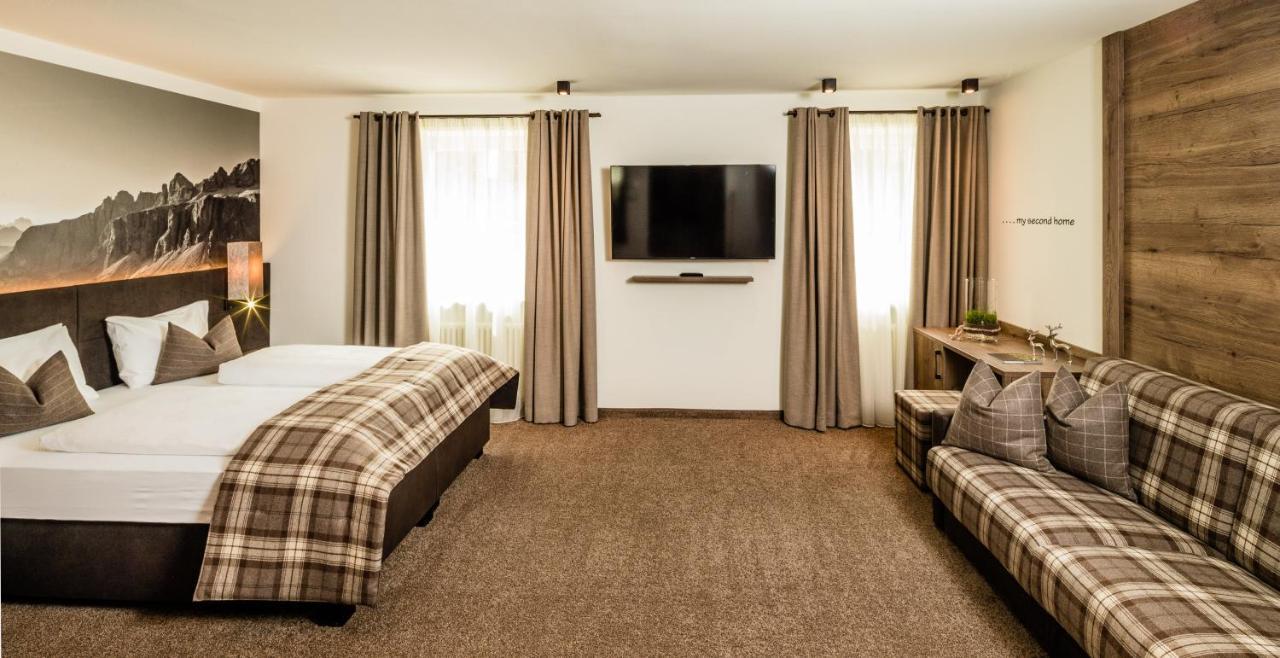 Hotel Touring Dolomites Santa Cristina Val Gardena المظهر الخارجي الصورة
